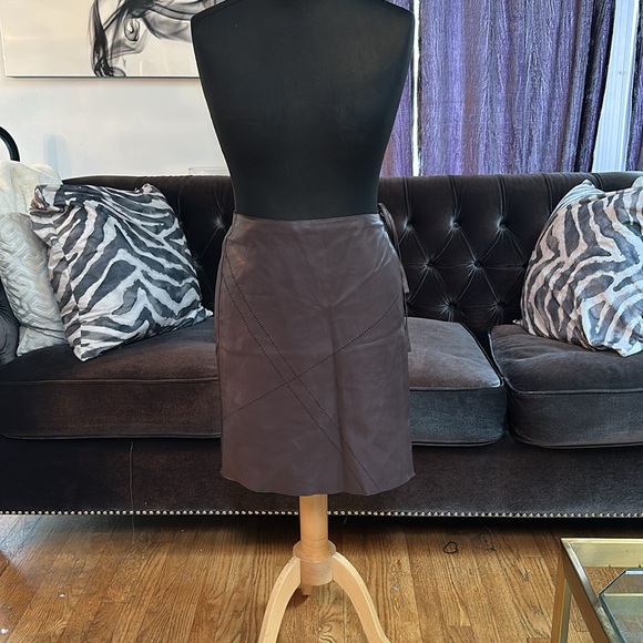 Anne Klein Elegant Brown Leather Skirt